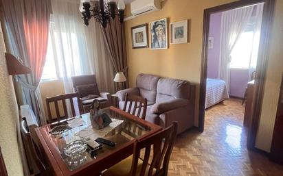 Sala d'estar de Pis en venda en  Madrid Capital amb Aire condicionat i Calefacció