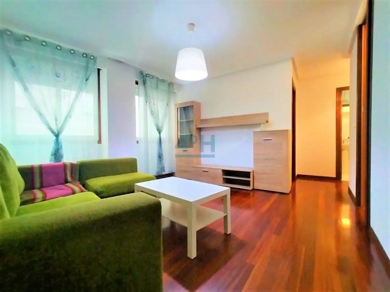 Living room of Apartments for rent in Ourense Capital   with Heating, Storage room and Furnished