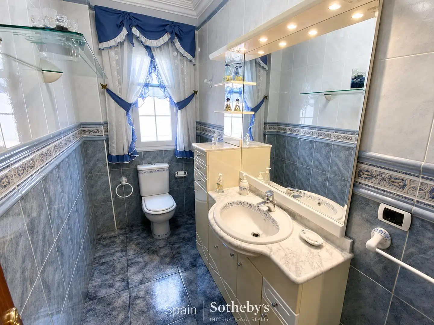 Baño de Casa o chalet en venta en Icod de los Vinos con Jardín privado, Terraza y Trastero