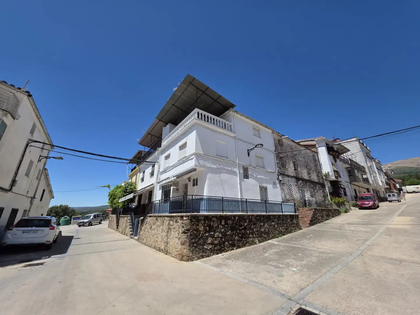 Exterior view of Houses for sale in Aldeanueva de la Vera