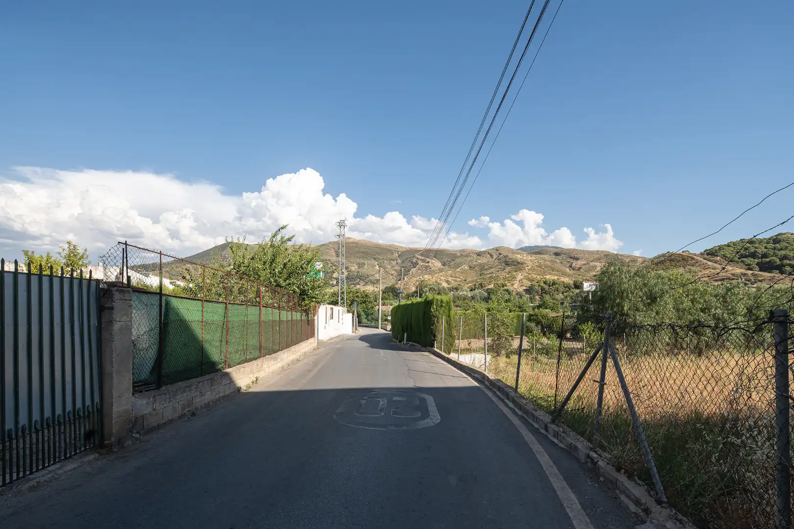 Vista exterior de Pis en venda en Cenes de la Vega amb Moblat i Internet