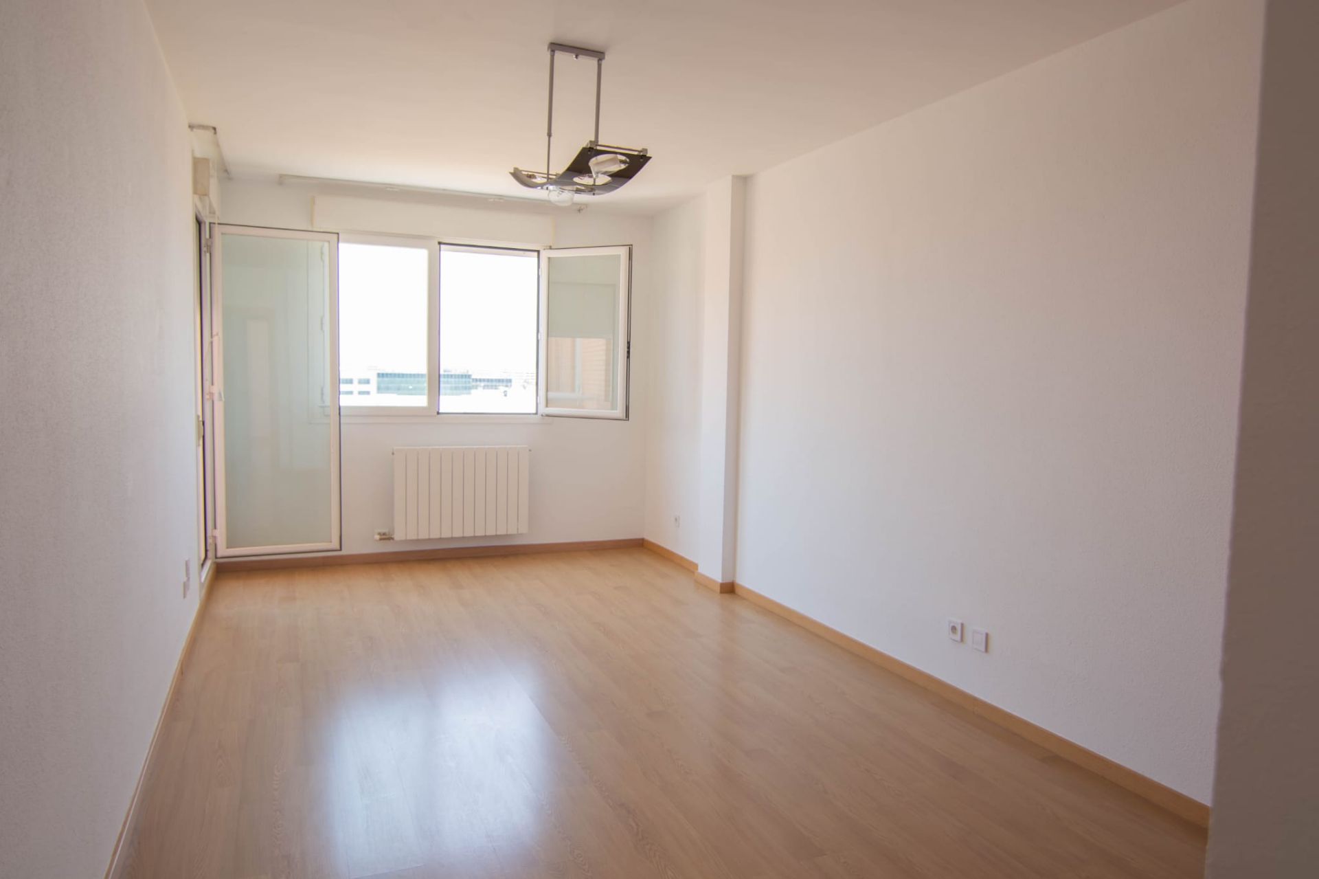 Habitación de Piso en venta en  Zaragoza Capital con Calefacción, Parquet y Terraza