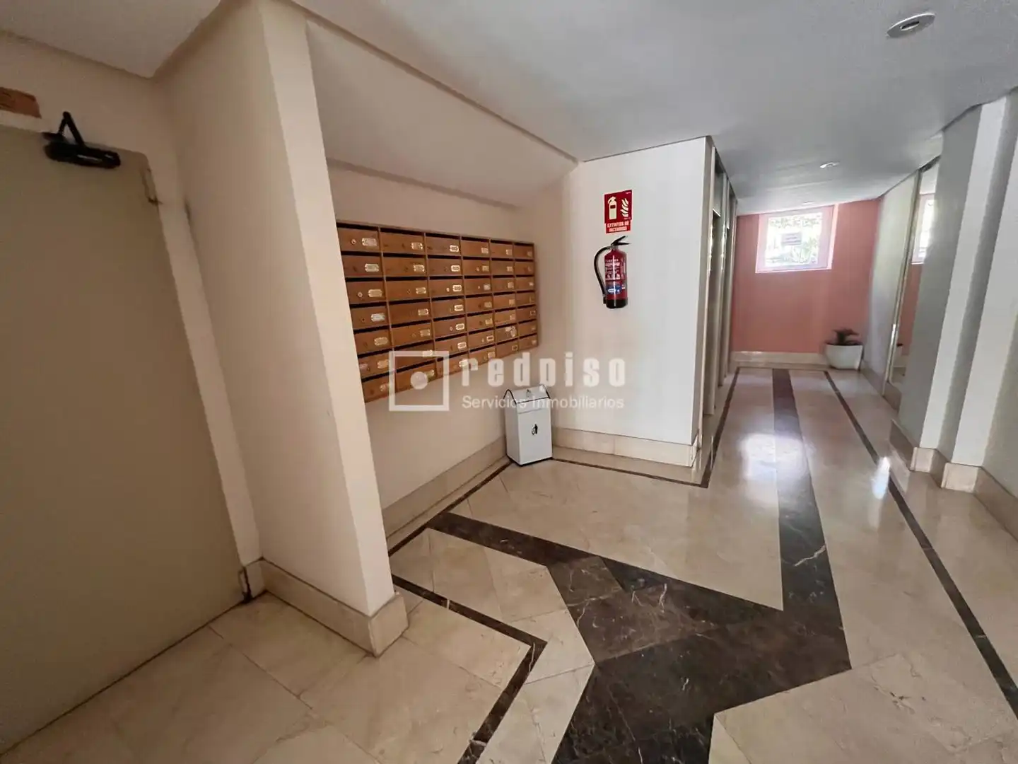 Flat for sale in Madrid  with Air Conditioner, Heating and Private garden