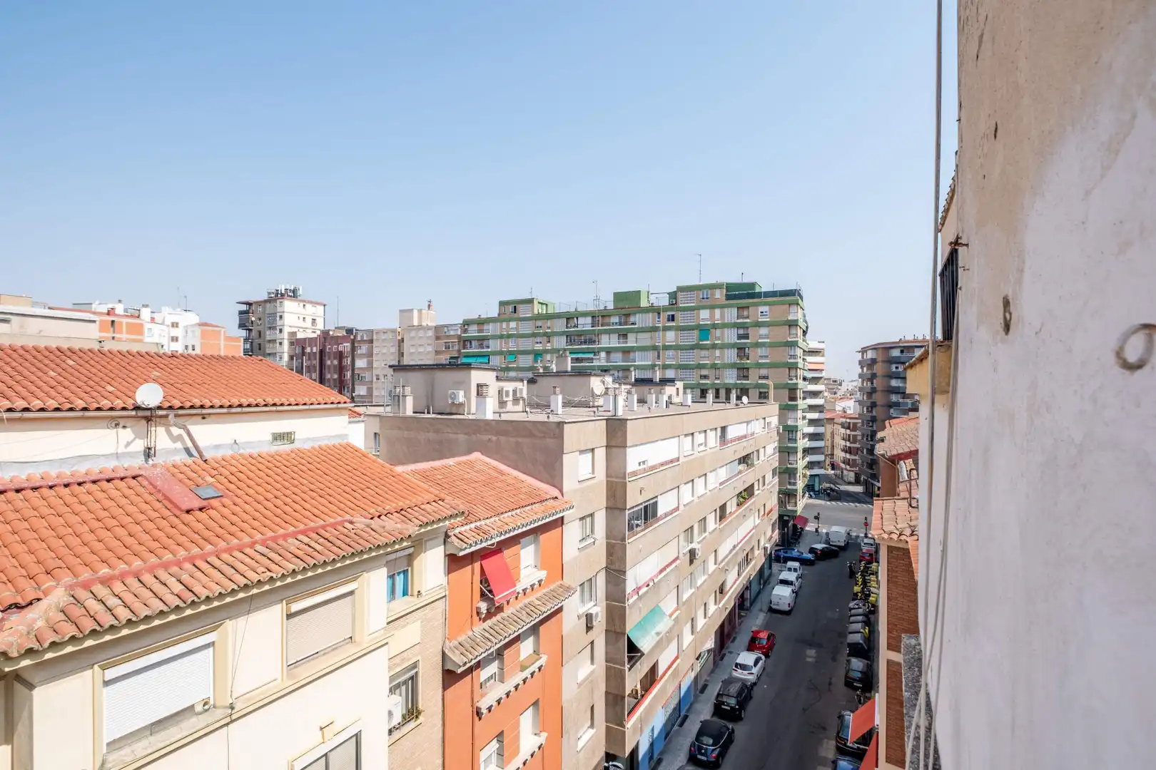 Vista exterior de Ático en venta en Zaragoza con Calefacción, Parquet y Terraza