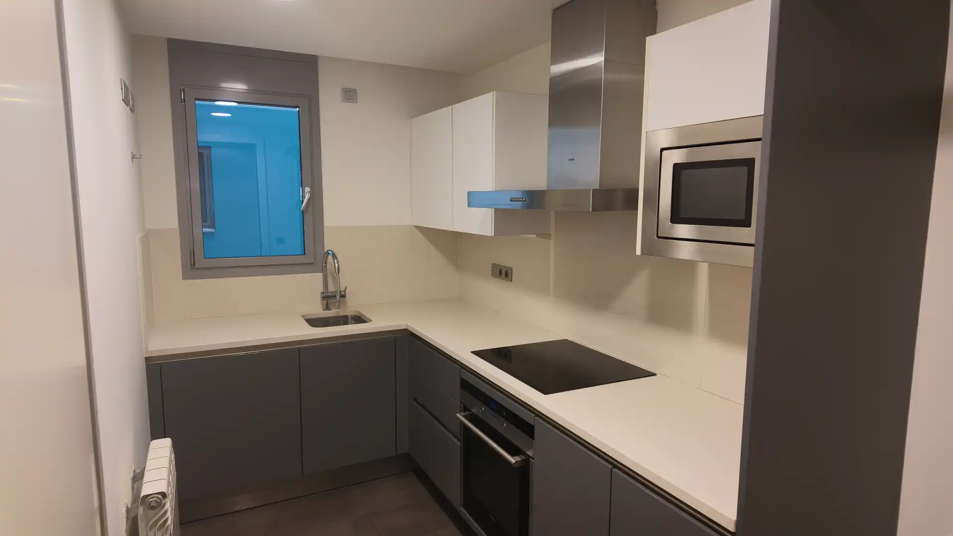 Flat with terrace for sale in Carrer de París, imagen 5