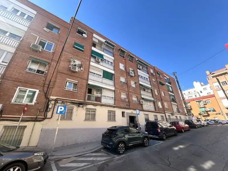 Vista exterior de Piso en venta en Madrid con Aire acondicionado, Calefacción y Terraza