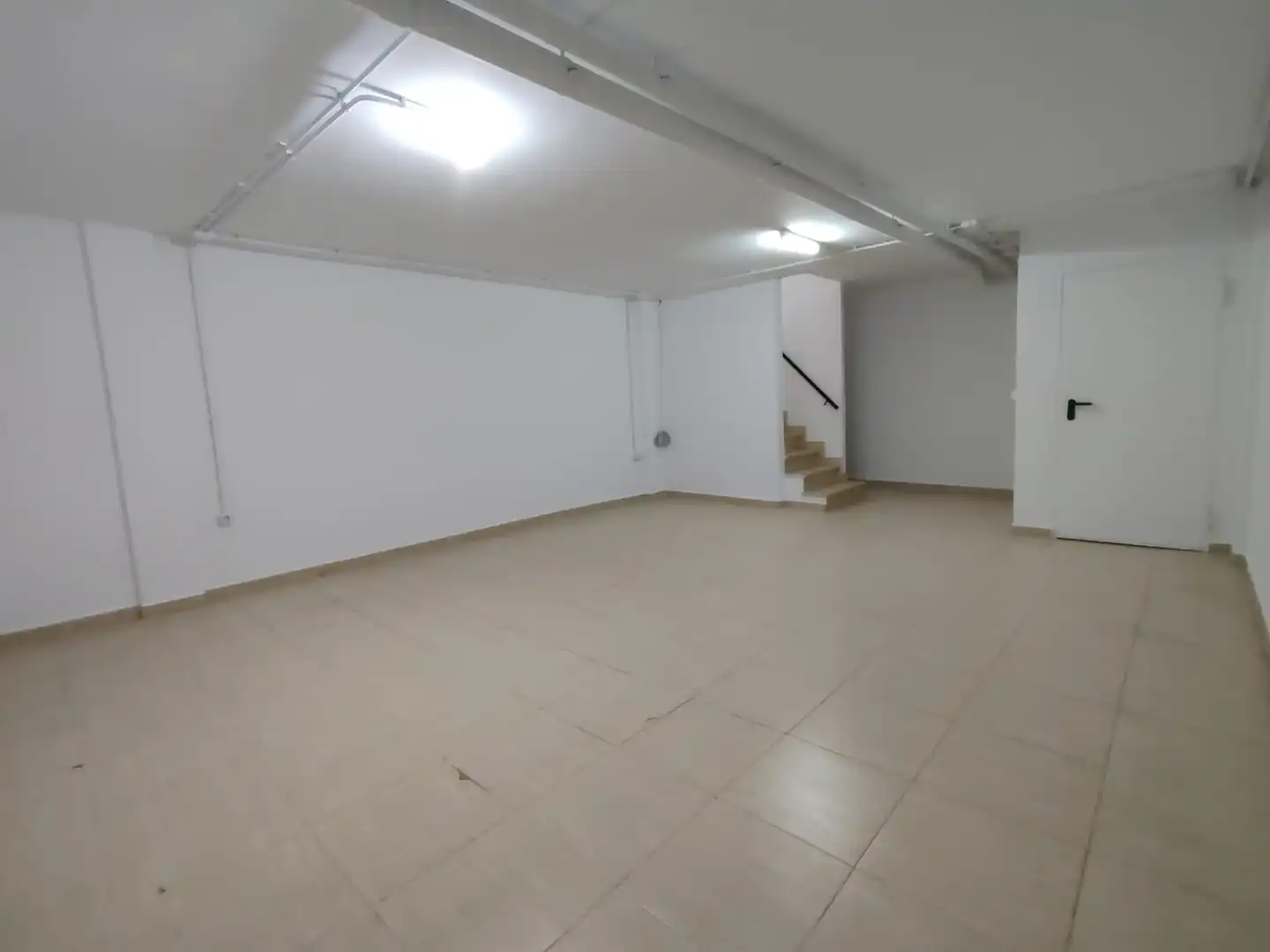 Einfamilien-Reihenhaus zum Verkauf in Oropesa del Mar / Orpesa mit Terrasse, Abstellraum und Ofen