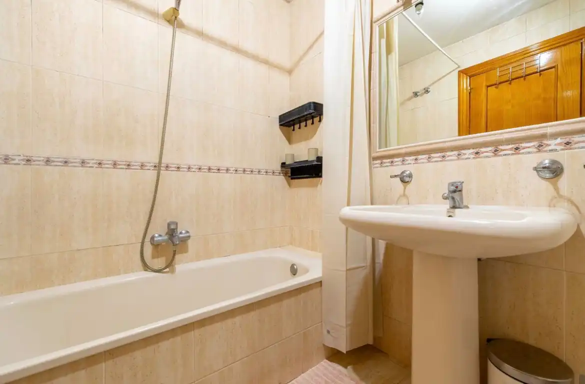 Apartamento con ascensor en venta en Puerto Deportivo, imagen 15