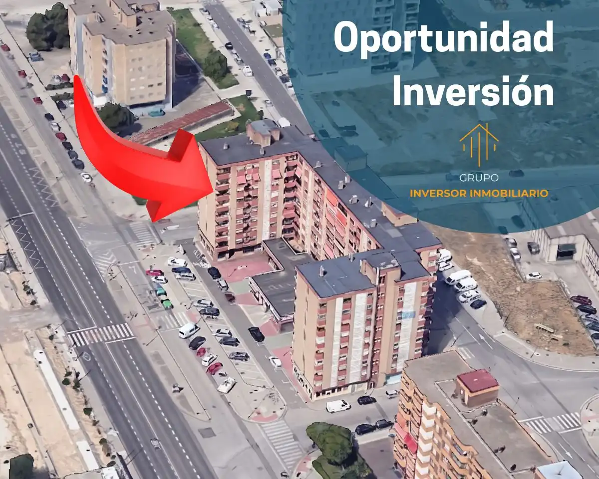 Exterior view of Flat for sale in Zaragoza  with Furnished