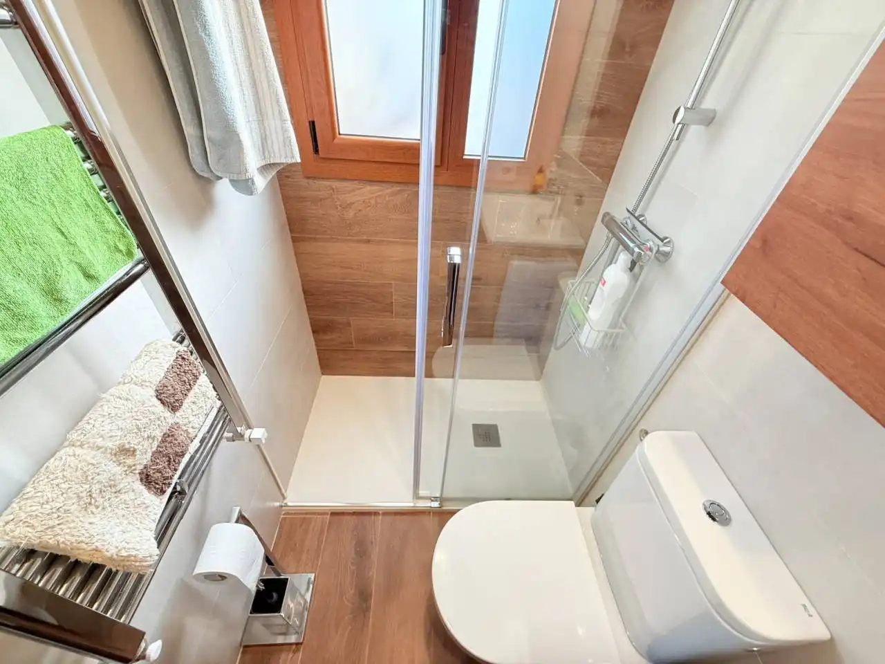 Bathroom of Houses for sale in Riells i Viabrea  with Air Conditioner, Heating and Private garden
