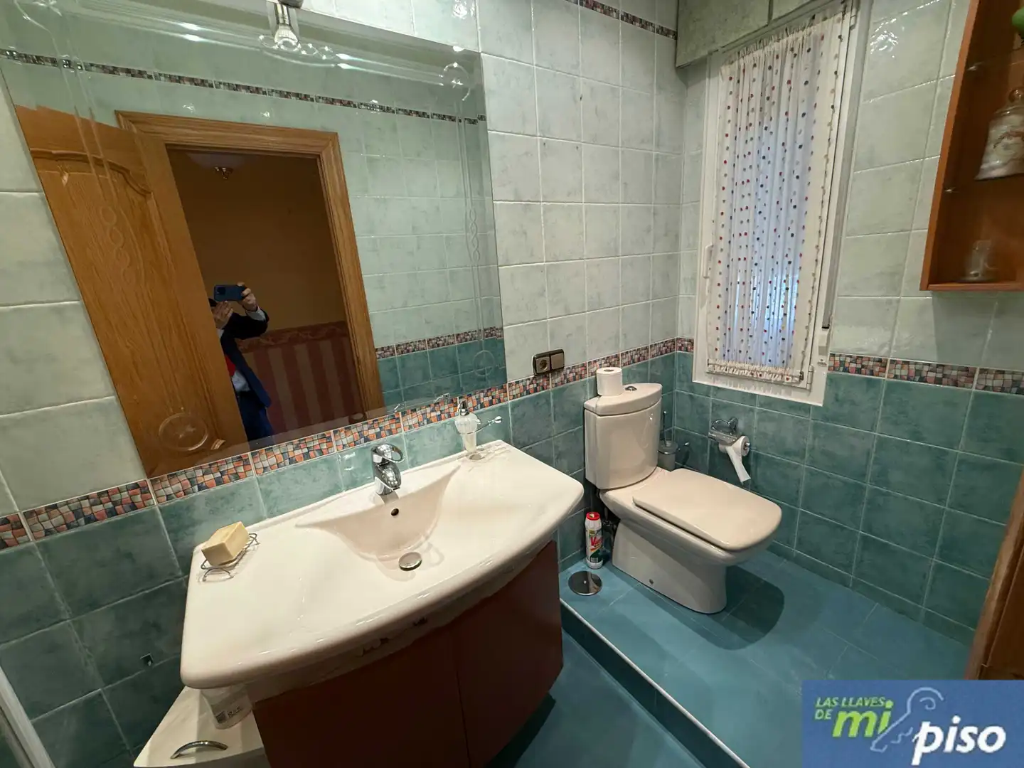 Bany de Casa o xalet en venda en Santovenia de Pisuerga amb Calefacció, Jardí privat i Parquet