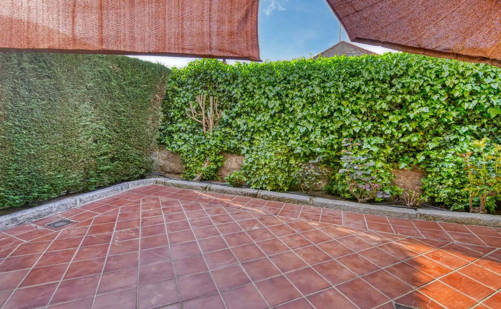 Terraza de Casa adosada en venta en Ávila con Calefacción, Trastero y Amueblado