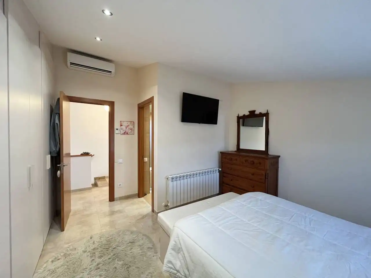 Dormitori de Casa o xalet en venda en Caldes de Montbui amb Aire condicionat, Calefacció i Jardí privat