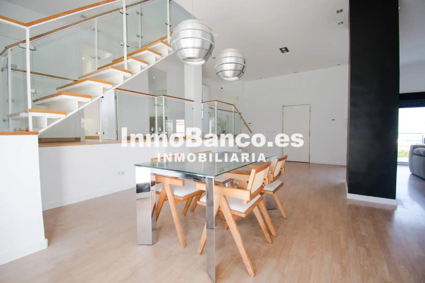 Casa o chalet en venta en Chiva con Jardín privado, Terraza y Piscina