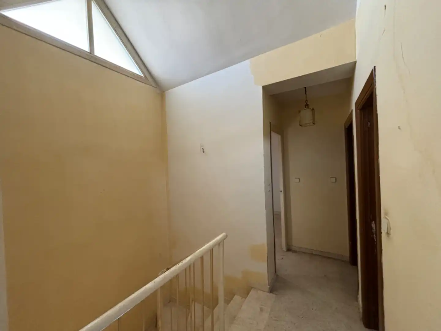 Casa aparellada en venda a Avenida de los Almendros, imagen 9