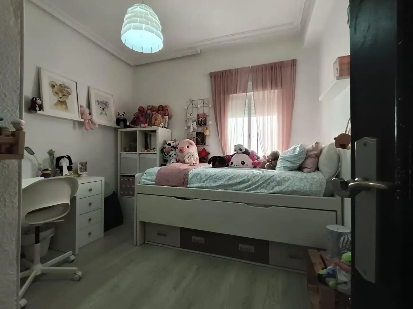 Schlafzimmer von Wohnung zum Verkauf in Córdoba mit Klimaanlage, Terrasse und Balkon