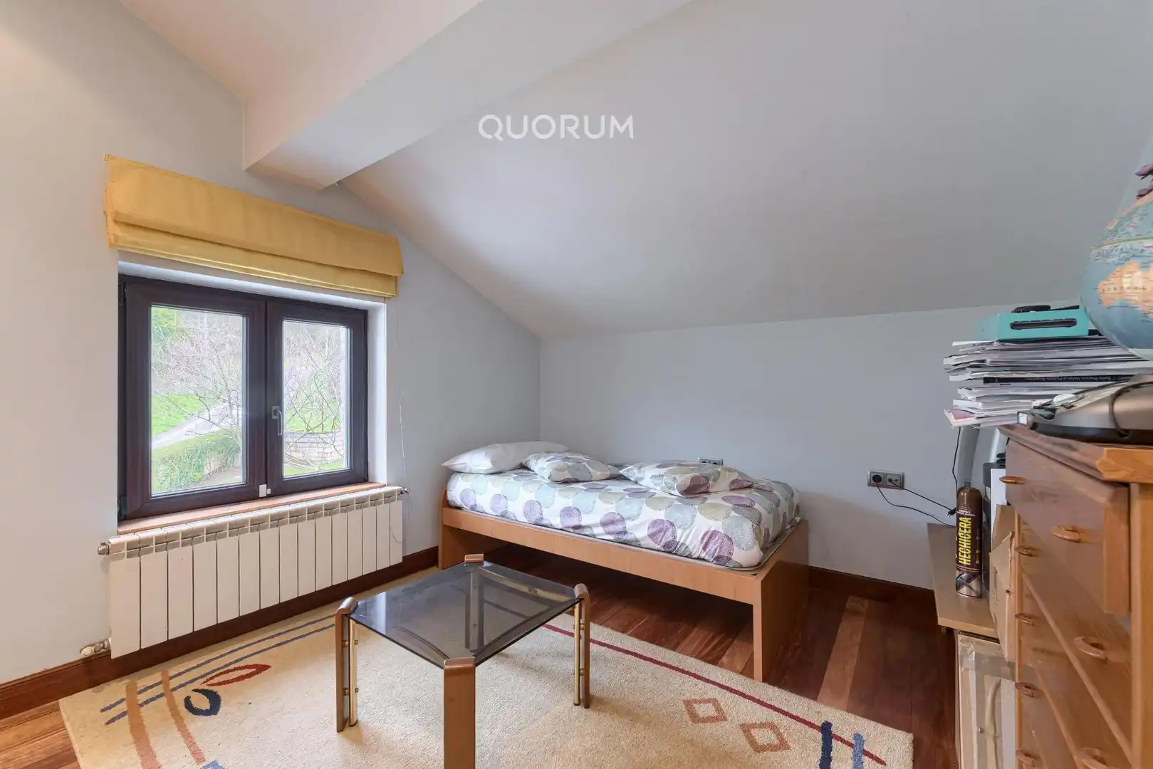 Schlafzimmer von Country house zum Verkauf in Bilbao  mit Heizung, Terrasse und Möbliert