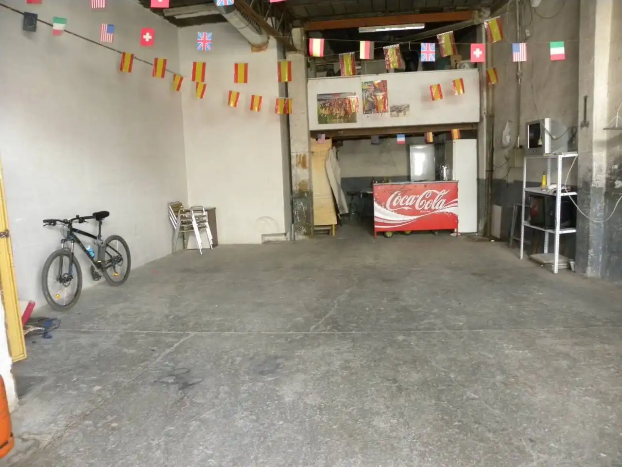 Local comercial en alquiler en Calle Magisterio