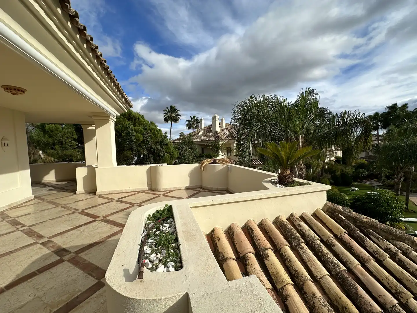 Penthouse with pool for sale in Nueva Andalucía, imagen 13