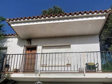 House with garden for sale in Carrer L'Estartit