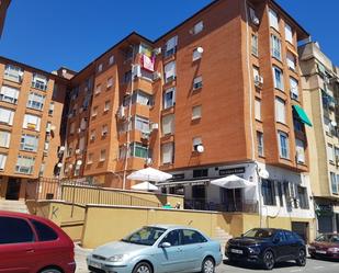 Exterior view of Flat for sale in Cáceres Capital  with Private garden