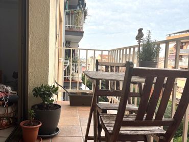 Appartamento con balcone in vendita a Nord-est