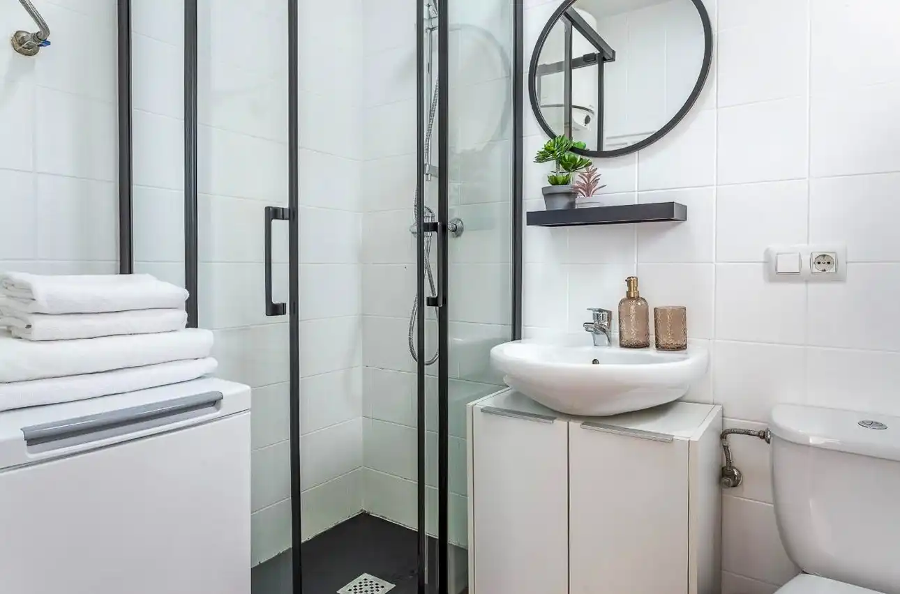 Baño de Estudio en venta en L'Escala con Aire acondicionado, Calefacción y Balcón