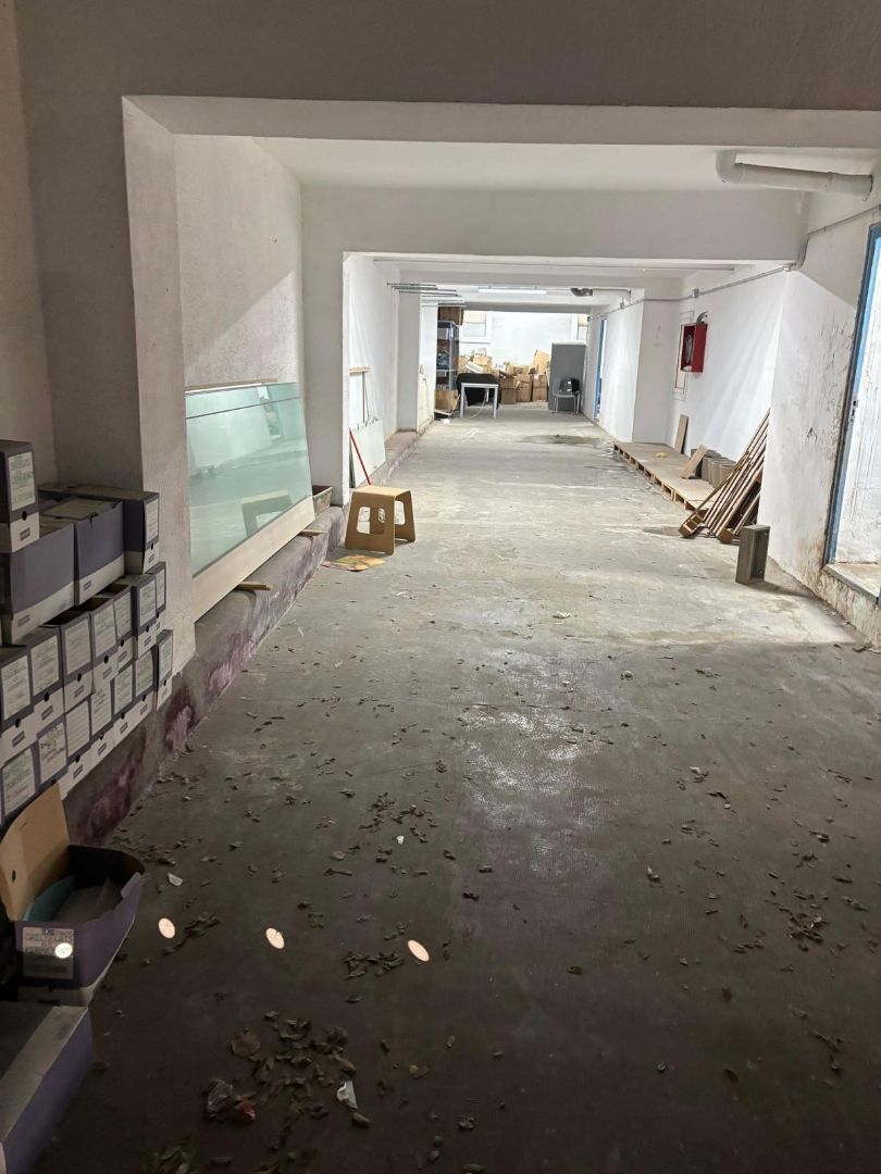 Premises for sale in  Barcelona Capital