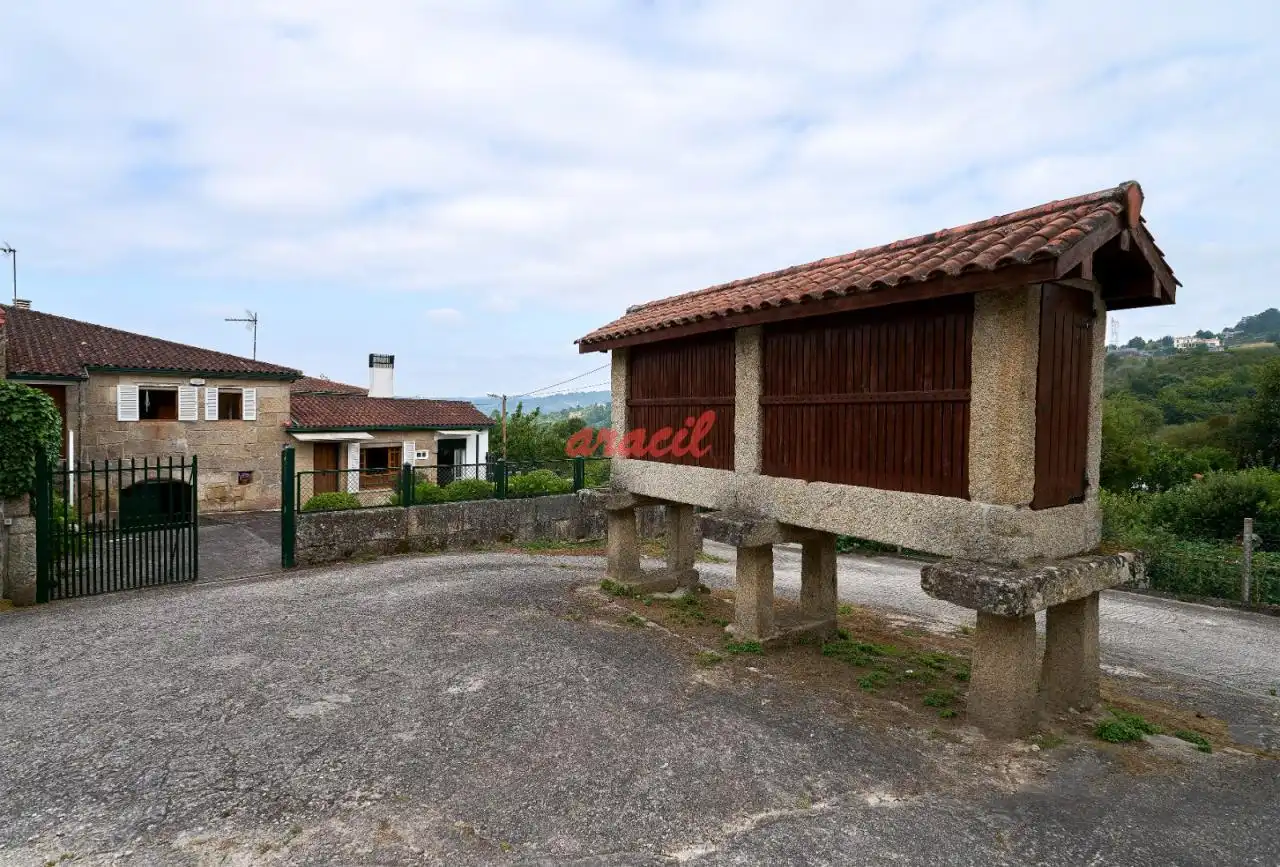 Exterior view of Houses for sale in Ourense Capital   with Heating, Private garden and Terrace