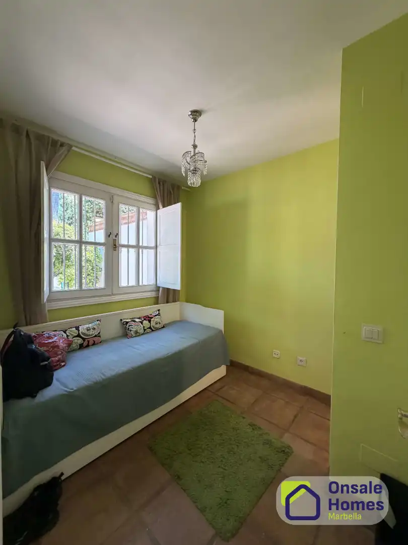 Bedroom of Houses for rent in Marbella  with Air Conditioner, Private garden and Terrace