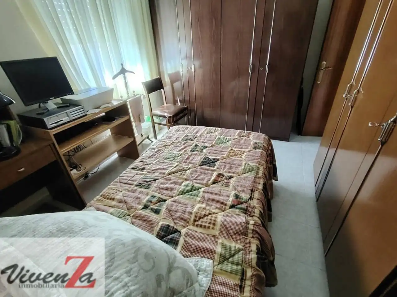 Dormitori de Pis en venda en Zamora Capital  amb Parquet i Balcó