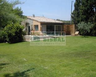 Jardí de Finca rústica de lloguer en Garrigoles amb Terrassa i Piscina