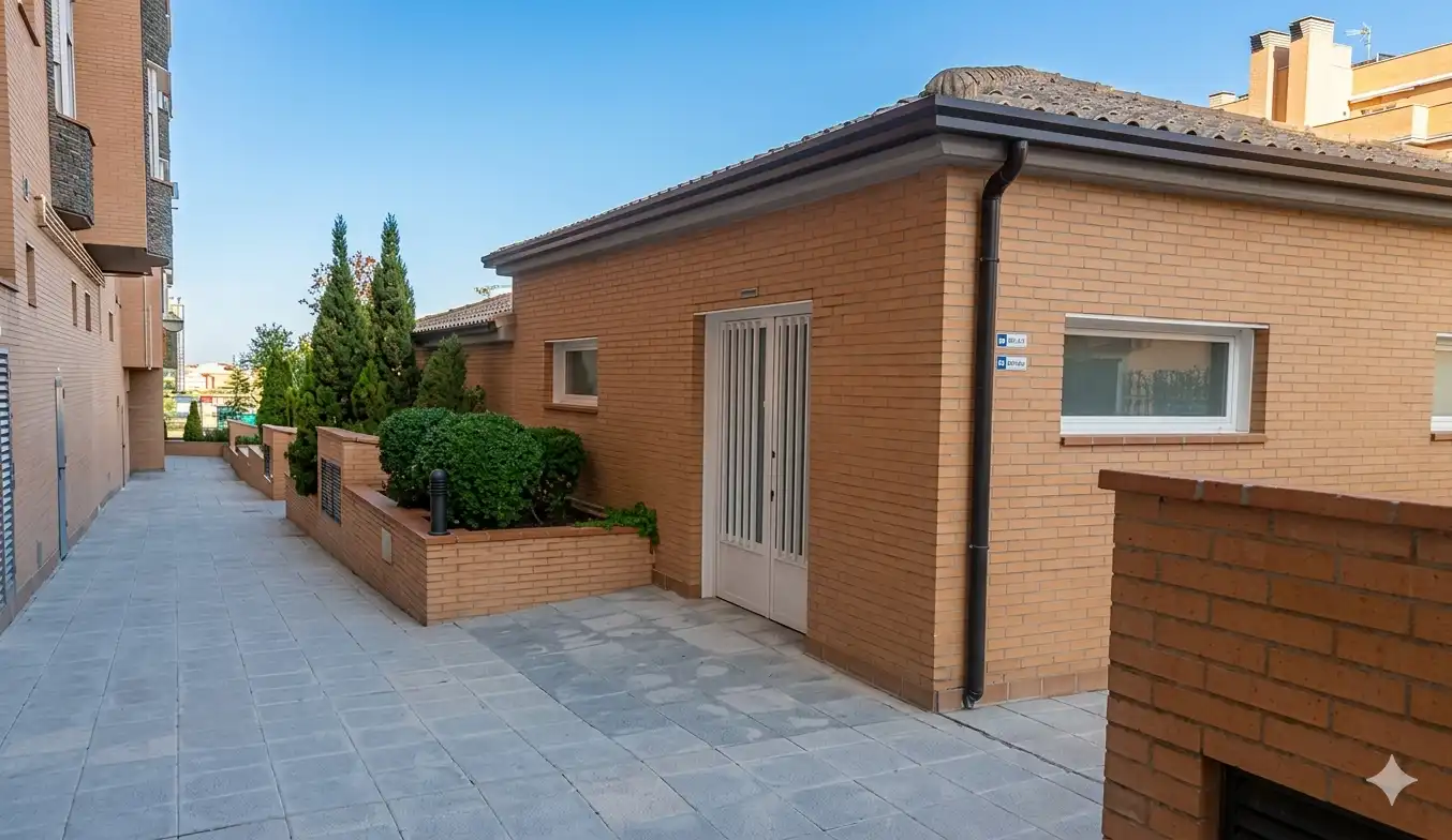 Exterior view of Flat for sale in Valdemoro  with Heating, Storage room and Community pool