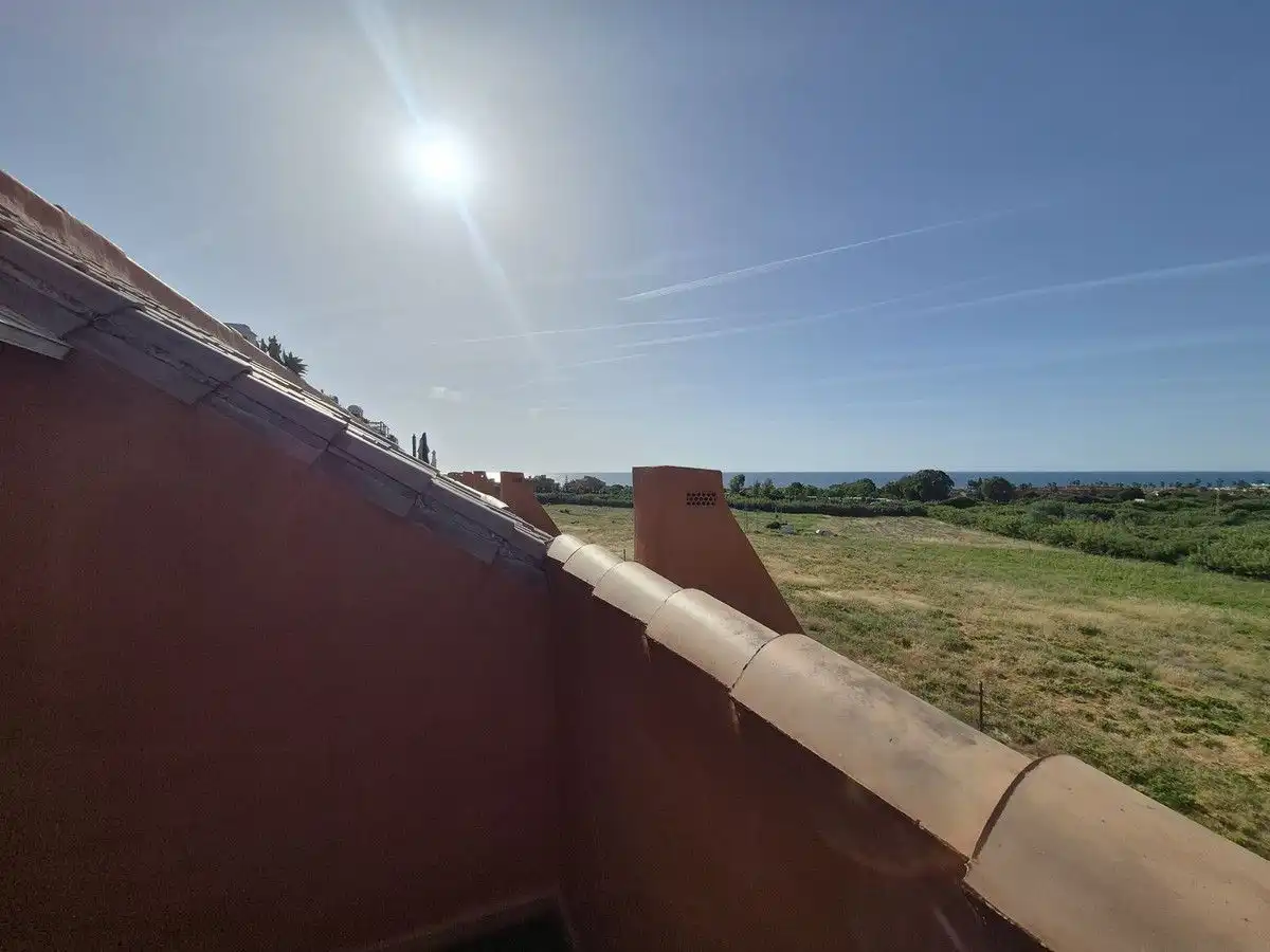 Dachboden zum Verkauf in Manilva mit Klimaanlage, Heizung und Terrasse