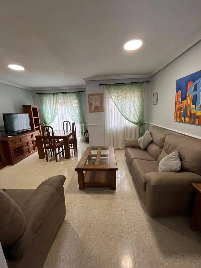 Sala de estar de Casa adosada de alquiler en Algeciras con Aire acondicionado, Calefacción y Amueblado