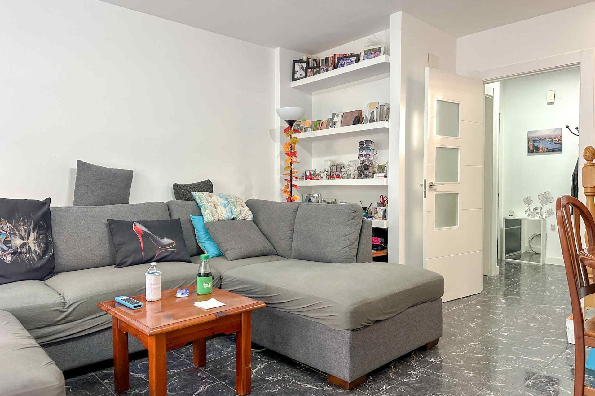 Sala de estar de Casa o chalet en venta en  Madrid Capital con Aire acondicionado y Jardín privado