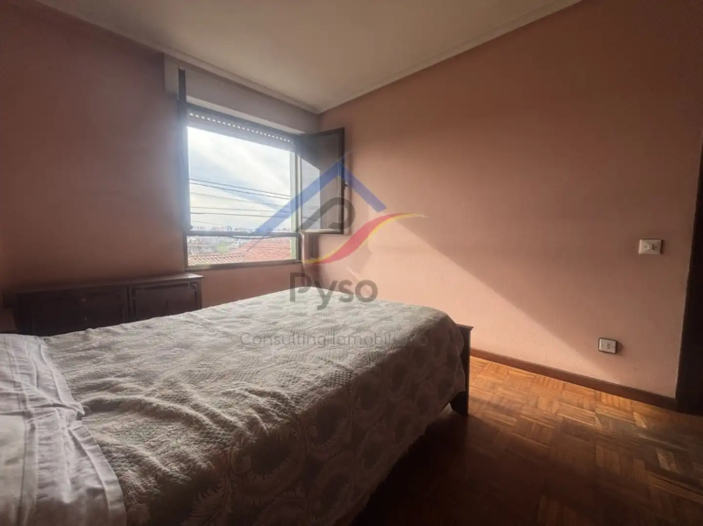 Dormitori de Casa o xalet en venda en Santander amb Parquet