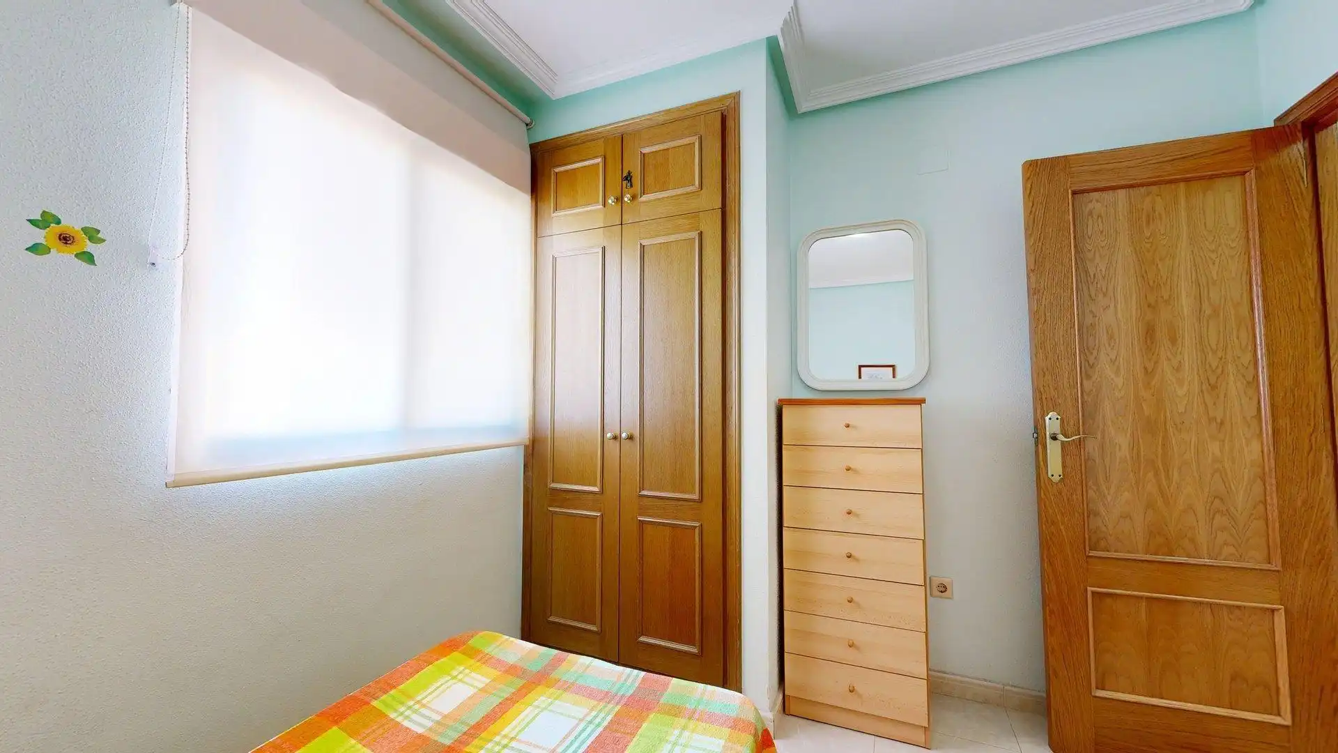 Dormitori de Apartament en venda en Elche / Elx amb Aire condicionat, Terrassa i Moblat