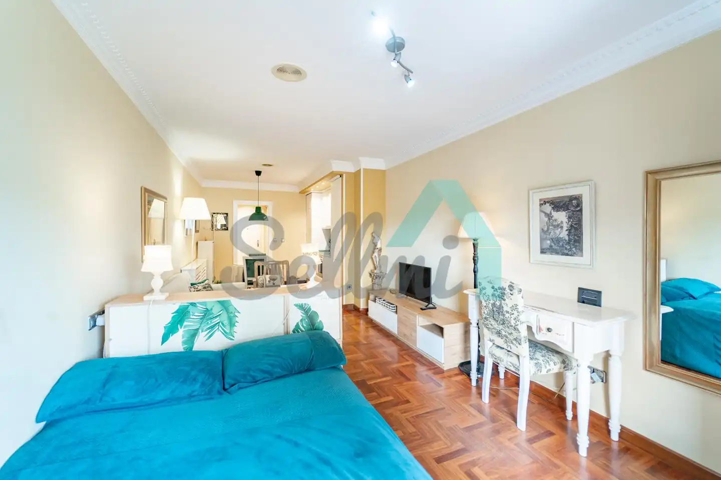 Living room of Study for rent in Oviedo   with Heating, Parquet flooring and Furnished