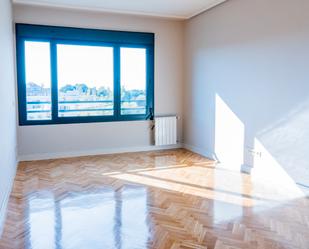 Bedroom of Flat to rent in  Madrid Capital  with Air Conditioner