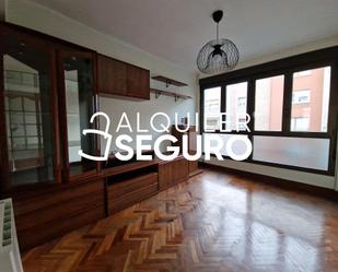 Bedroom of Flat to rent in Barakaldo   with Heating and Furnished