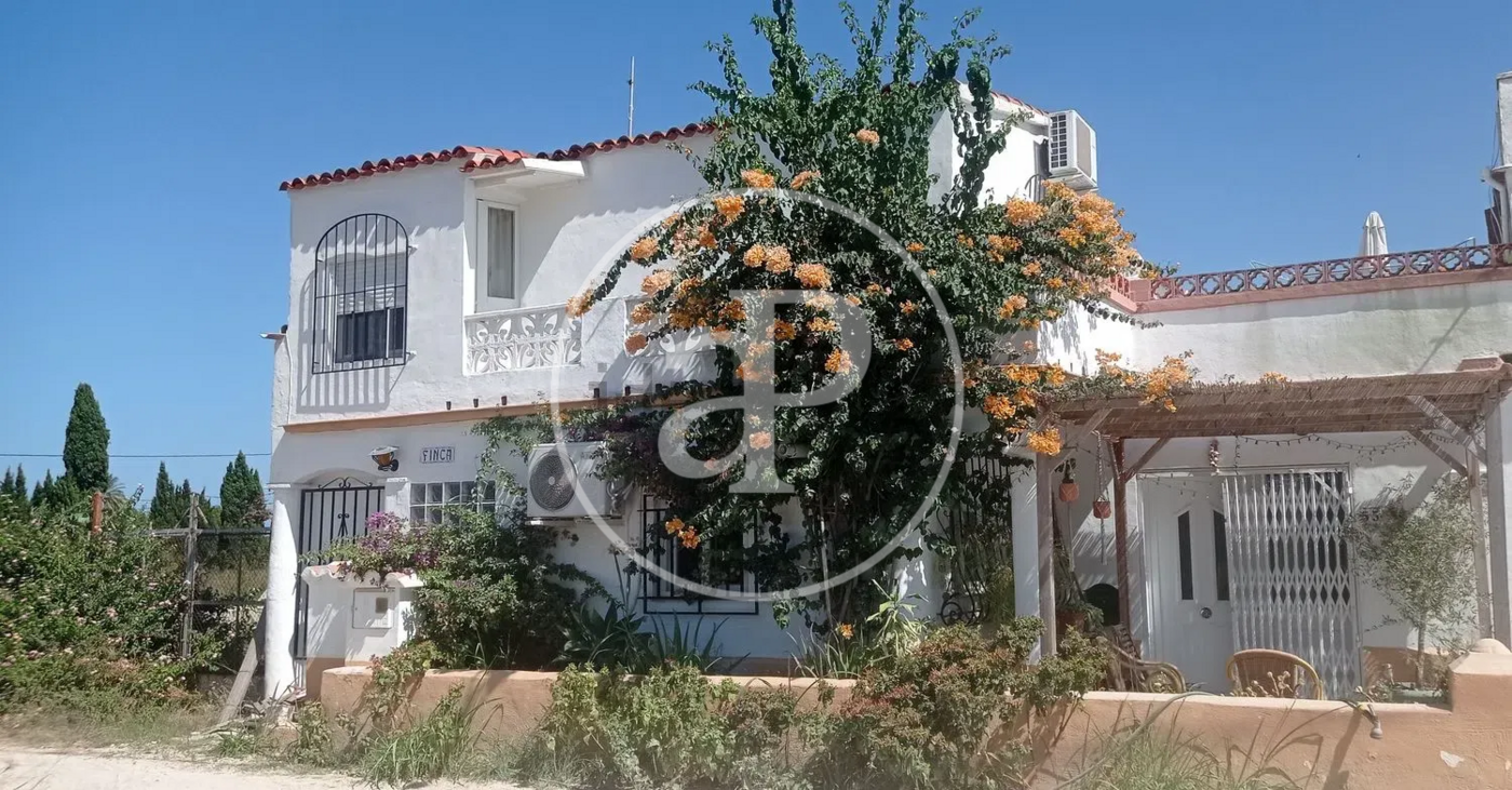 Vista exterior de Casa o xalet de lloguer en Dénia amb Aire condicionat, Calefacció i Terrassa
