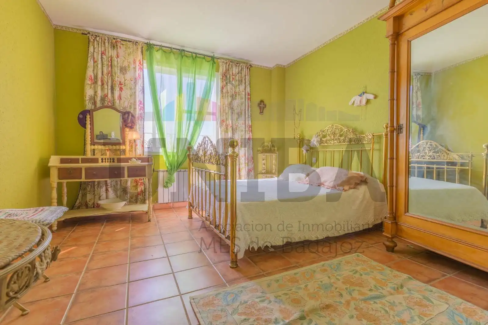 Dormitori de Casa o xalet en venda en Badajoz amb Aire condicionat, Calefacció i Jardí privat