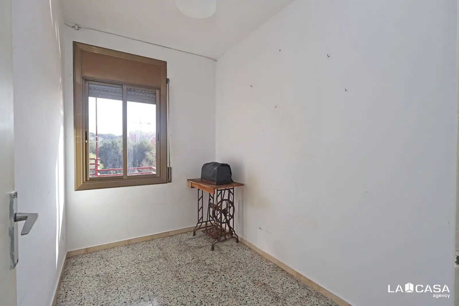 Habitación de Piso en venta en Esplugues de Llobregat con Calefacción y Balcón
