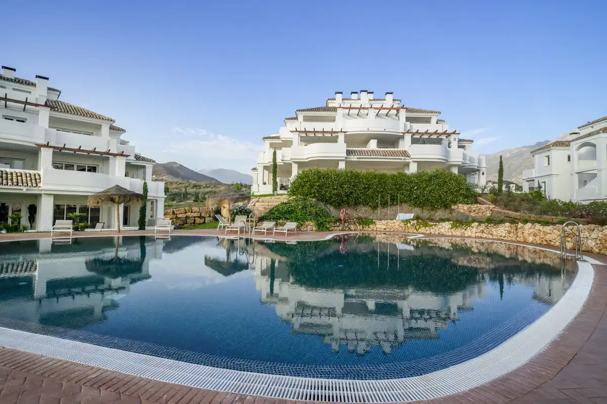 Flat with lift for sale in Nueva Andalucía, imagen 5