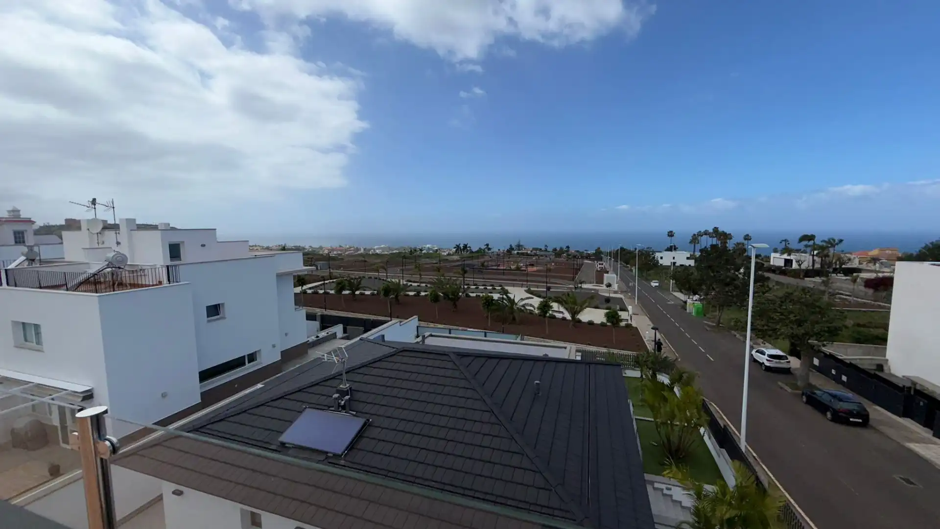 Vista exterior de Casa o xalet en venda en Puerto de la Cruz amb Aire condicionat, Jardí privat i Terrassa