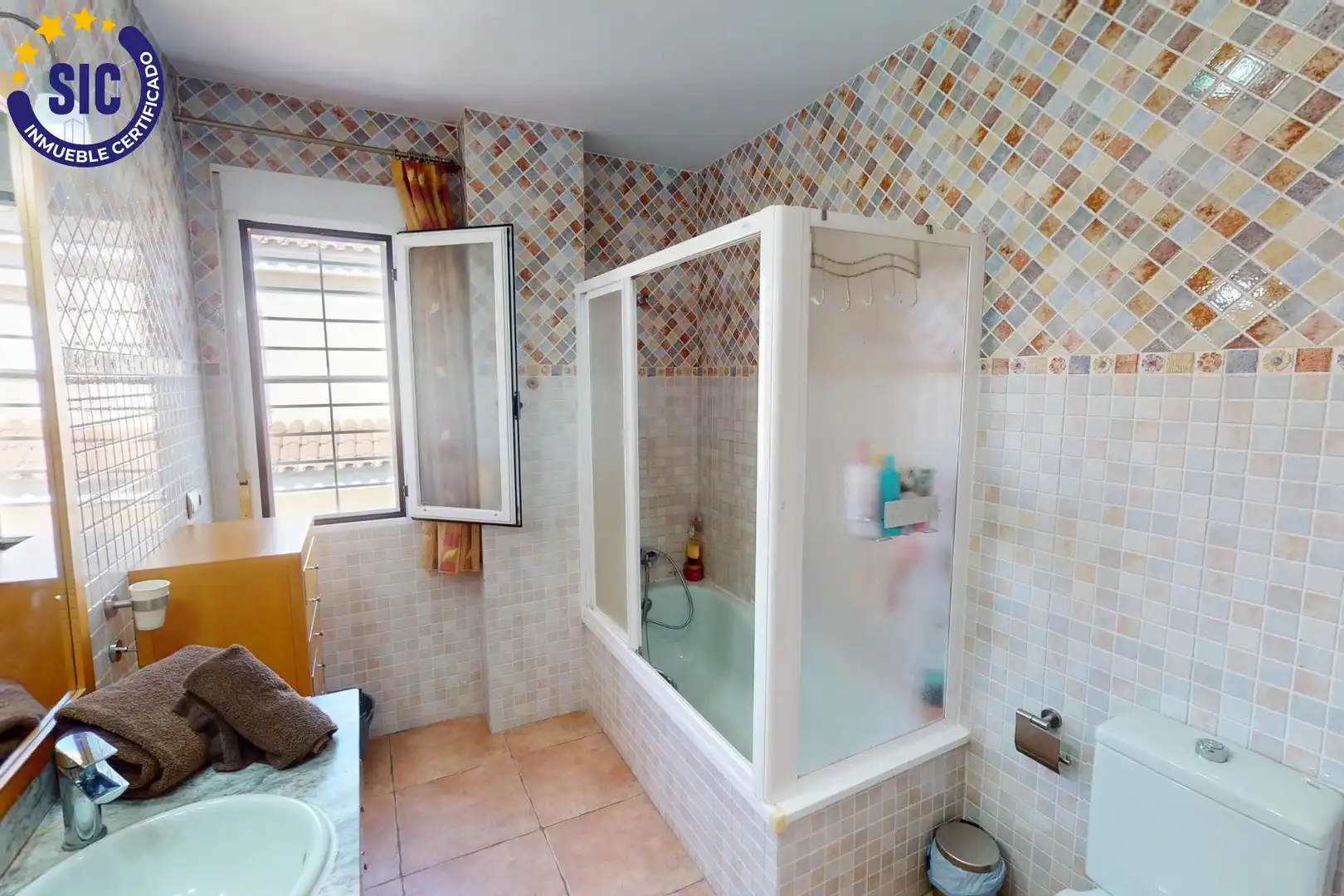 Bany de Casa o xalet en venda en Benicasim / Benicàssim amb Aire condicionat, Jardí privat i Parquet