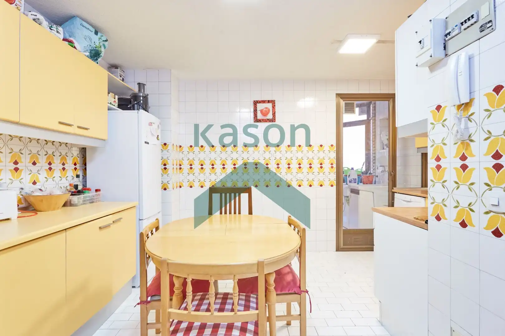 Cocina de Piso de alquiler en Madrid con Calefacción, Terraza y Amueblado