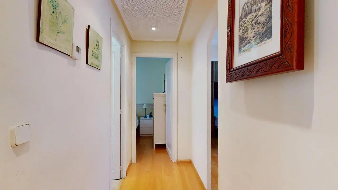 Wohnung zum Verkauf in Zaragoza mit Klimaanlage und Heizung
