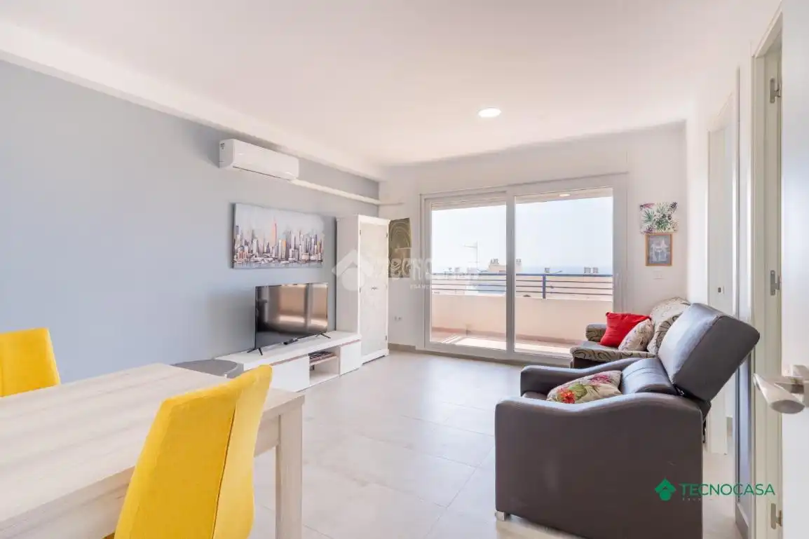 Sala de estar de Piso en venta en Roquetas de Mar con Aire acondicionado y Terraza